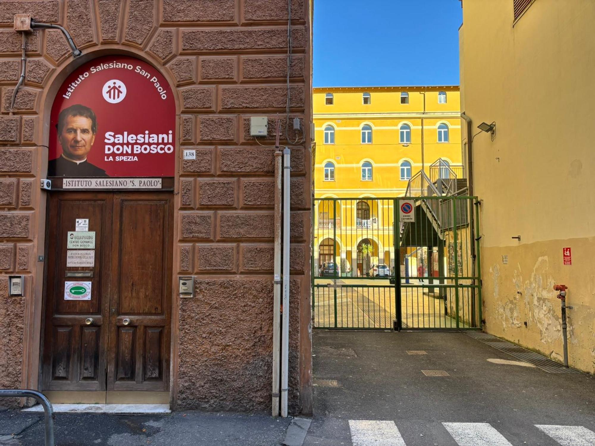 Ostello San Giovanni Bosco La Spezia Exterior photo